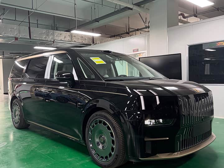 Фото 3 - Zeekr 009