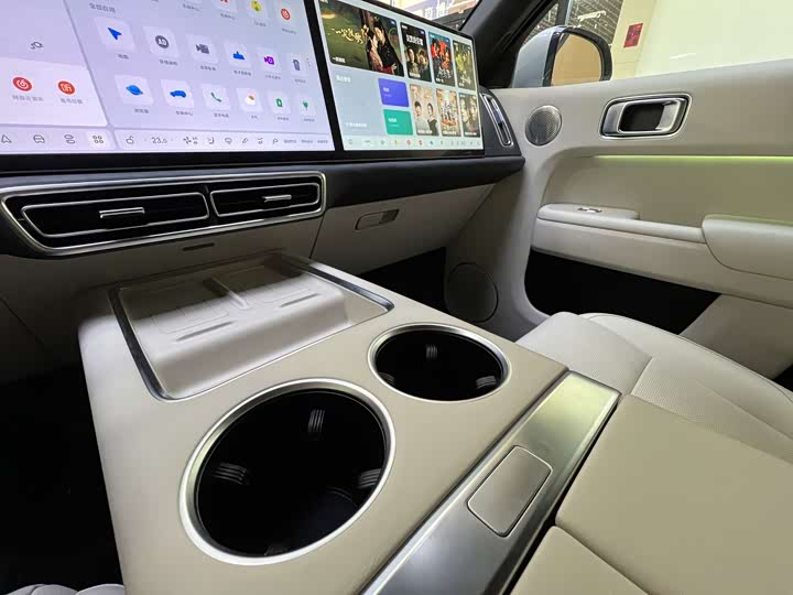 Фото 8 - LiXiang L9