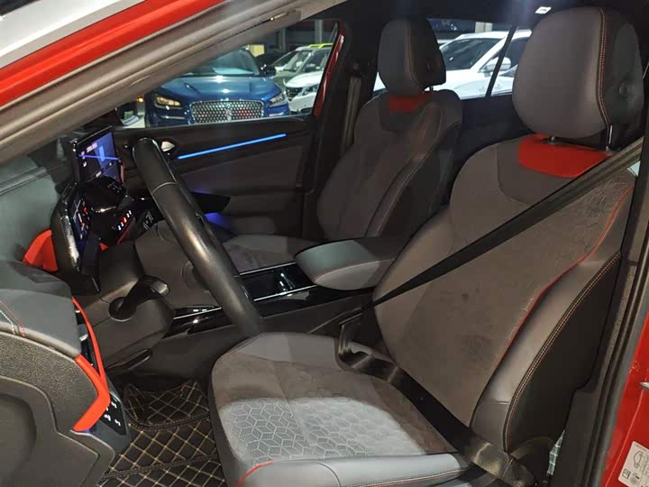 Фото 15 - Volkswagen ID.4 X