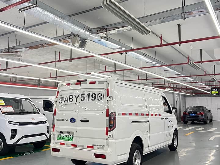 Фото 6 - Foton EV6