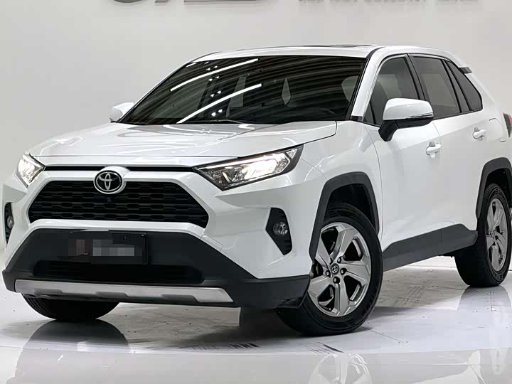 Фото 1 - Toyota RAV4