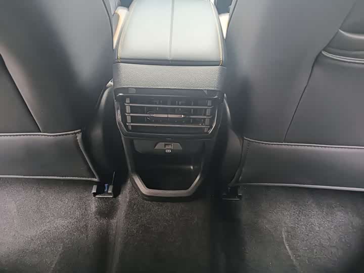 Фото 12 - MG Motor 5 Scorpio