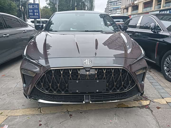 Фото 2 - MG Motor 5 Scorpio