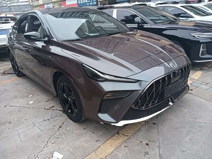 Фото 3 - MG Motor 5 Scorpio