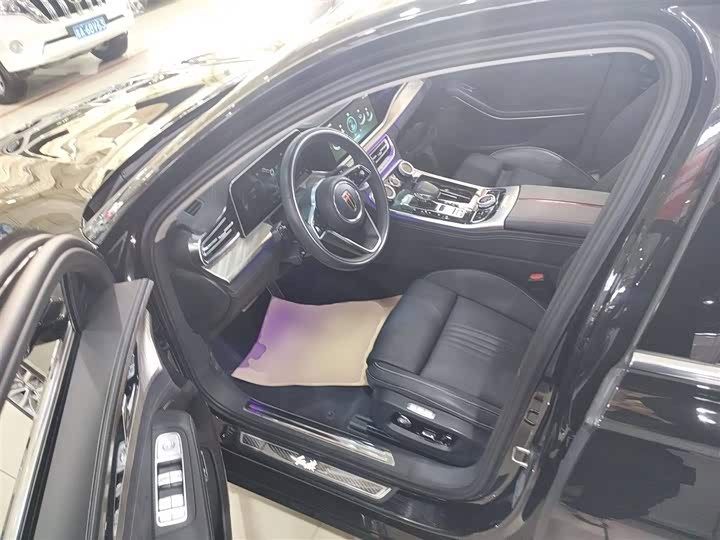 Фото 16 - Hongqi H9