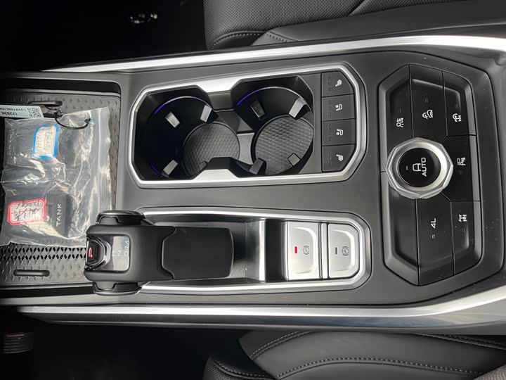 Фото 15 - Tank 400