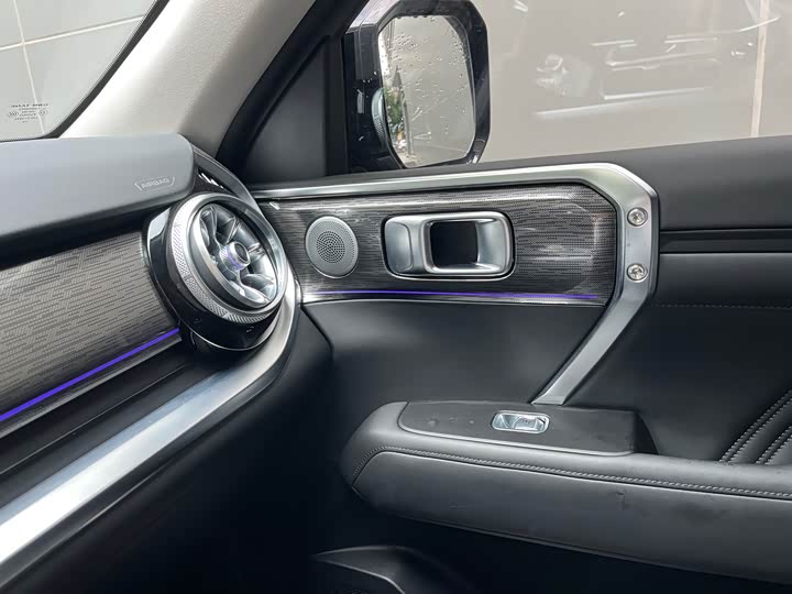 Фото 17 - Tank 400