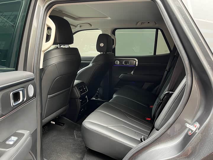 Фото 5 - Tank 400