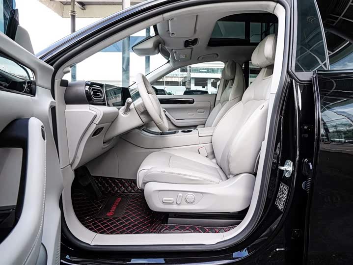 Фото 8 - Leapmotor C11