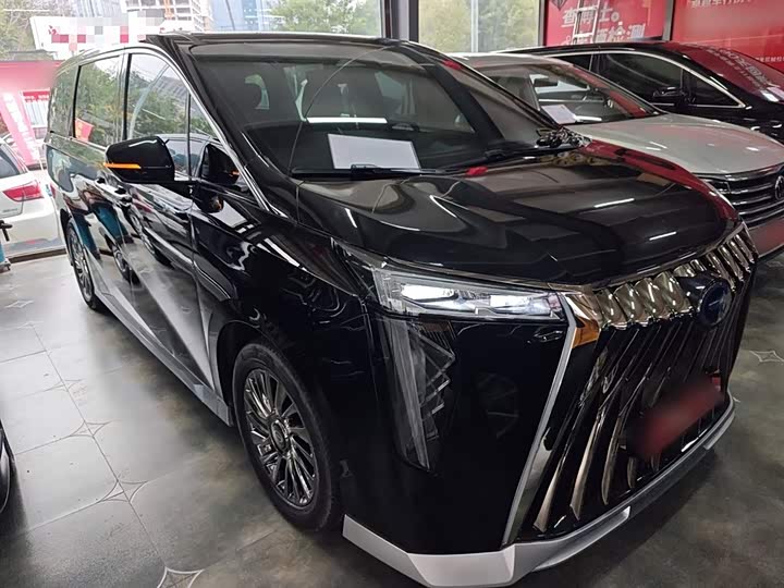 Фото 4 - GAC Trumpchi M8