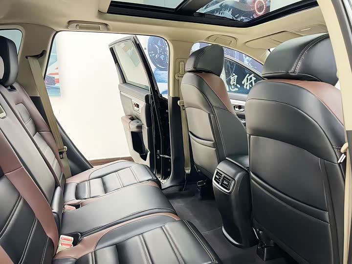 Фото 7 - Honda CR-V