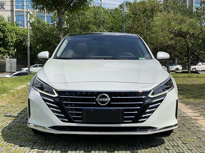 Фото 2 - Nissan Teana