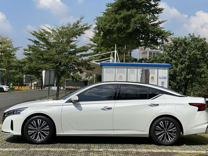 Фото 4 - Nissan Teana