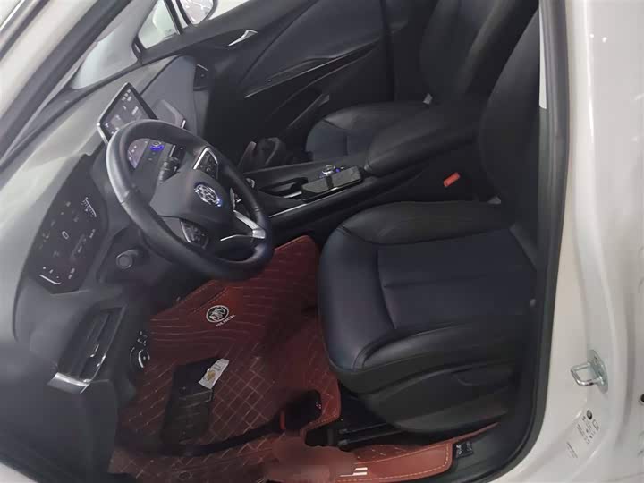 Фото 15 - Buick Velite 6