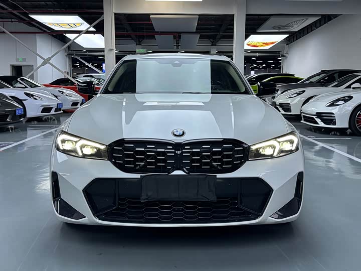 Фото 2 - BMW 3 Series