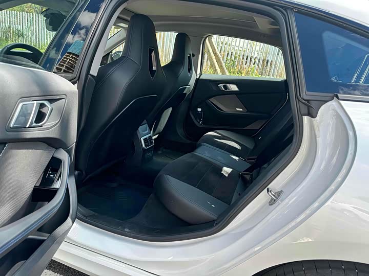 Фото 4 - BMW 2 Series