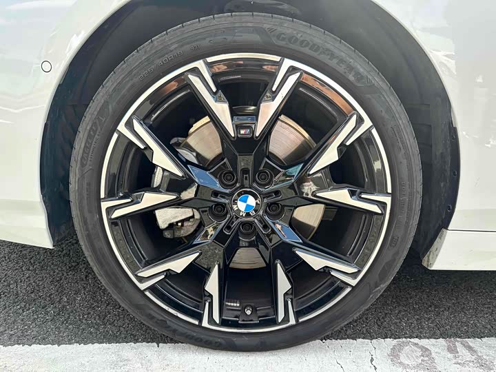 Фото 8 - BMW 2 Series