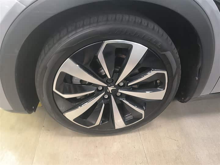 Фото 5 - BAIC Arcfox Alpha S