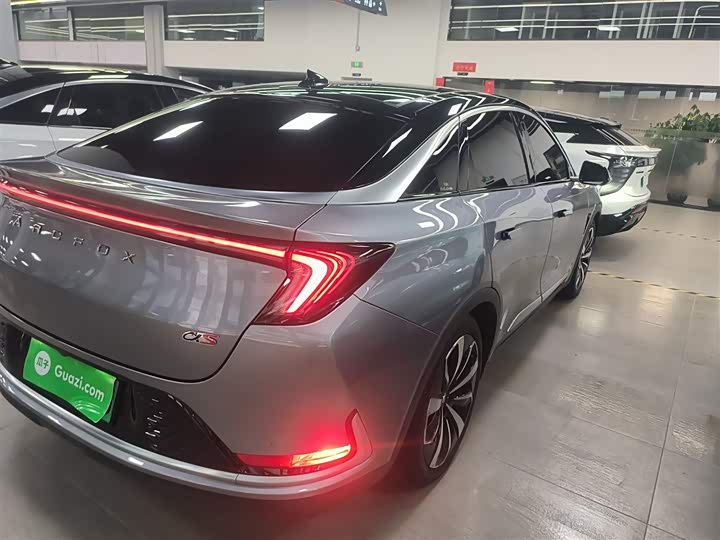 Фото 9 - BAIC Arcfox Alpha S