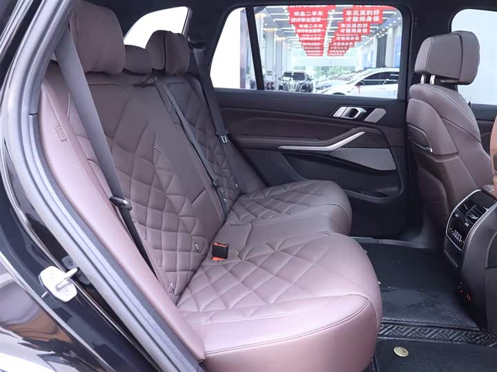 Фото 22 - BMW X5