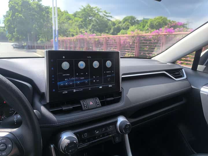 Фото 19 - Toyota Wildlander