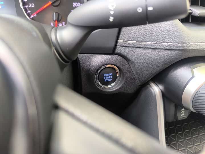 Фото 22 - Toyota Wildlander