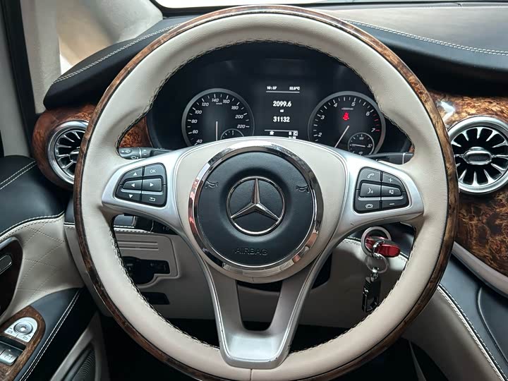 Фото 10 - Mercedes-Benz Vito