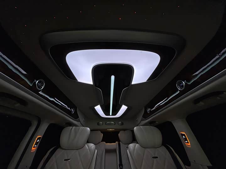 Фото 22 - Mercedes-Benz Vito