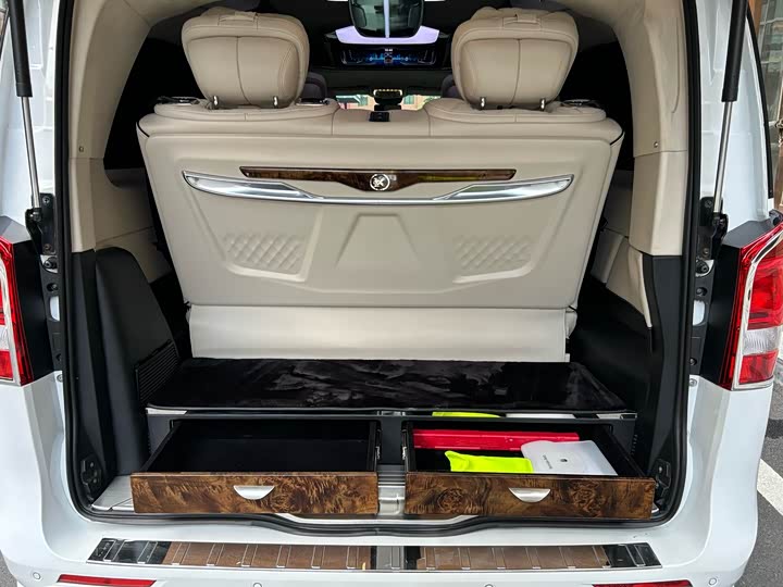 Фото 26 - Mercedes-Benz Vito