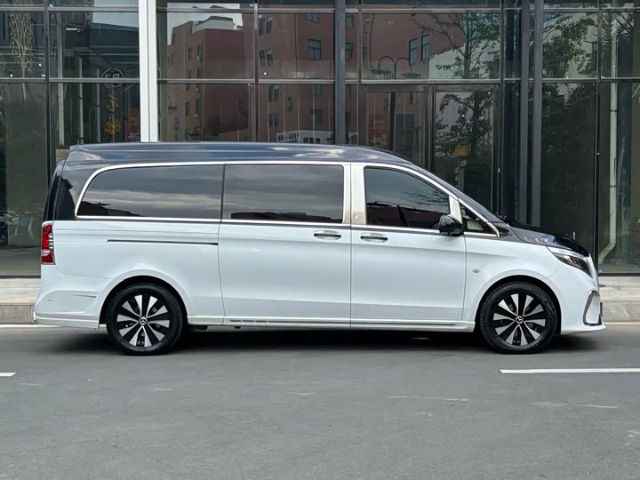 Фото 35 - Mercedes-Benz Vito