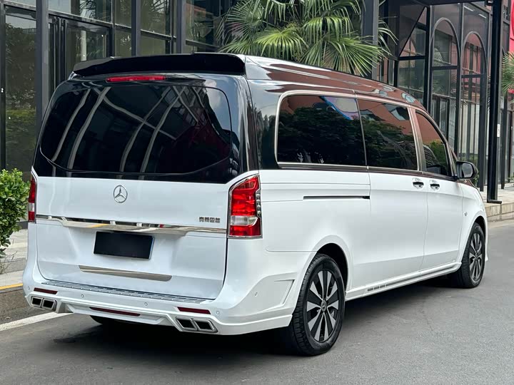 Фото 38 - Mercedes-Benz Vito