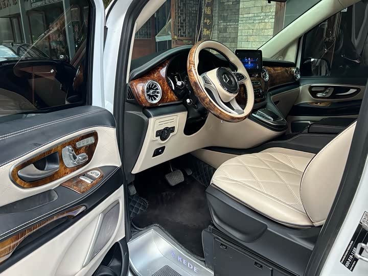 Фото 4 - Mercedes-Benz Vito