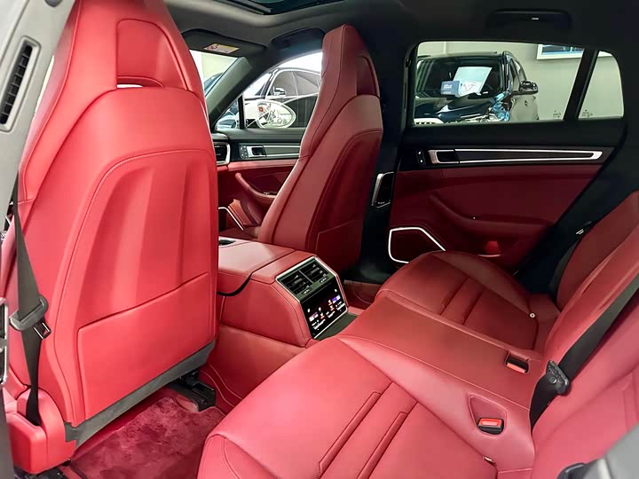 Фото 6 - Porsche Panamera