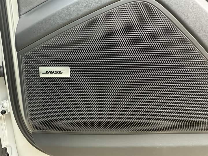 Фото 14 - Porsche Cayenne