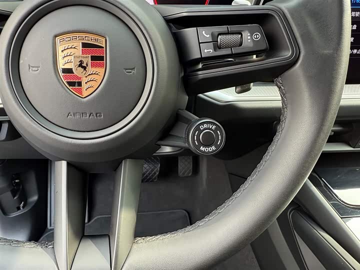 Фото 7 - Porsche Cayenne