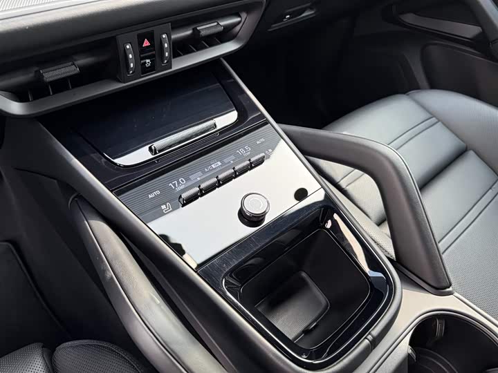 Фото 9 - Porsche Cayenne