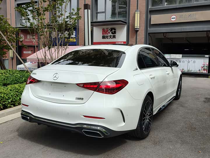 Фото 4 - Mercedes-Benz C-Class