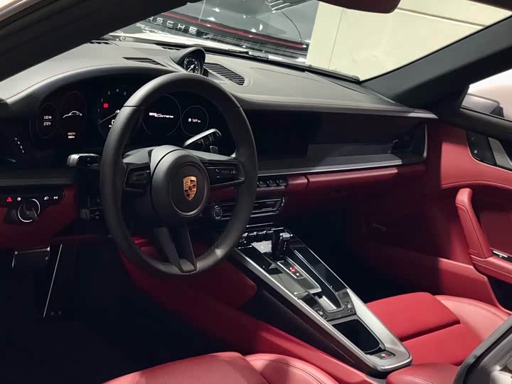 Фото 6 - Porsche 911