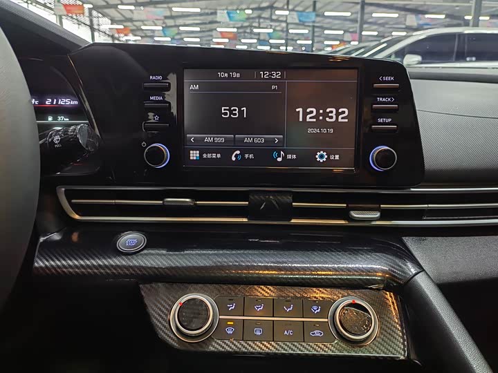 Фото 12 - Hyundai Elantra N line