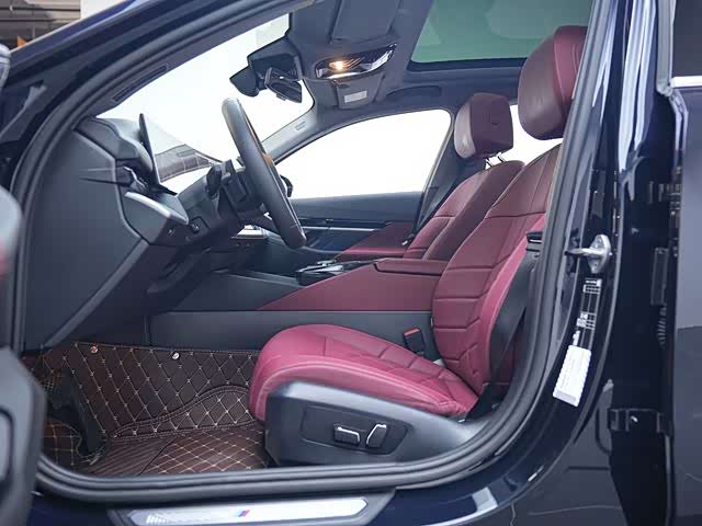 Фото 11 - BMW 5 Series