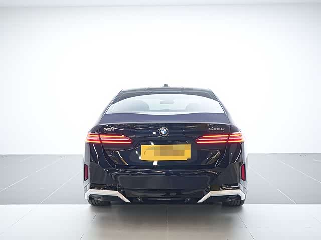 Фото 4 - BMW 5 Series