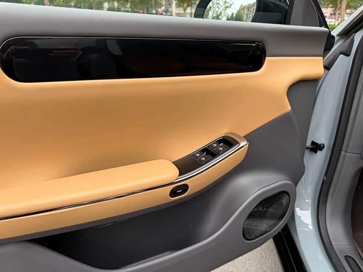 Фото 5 - Leapmotor C01