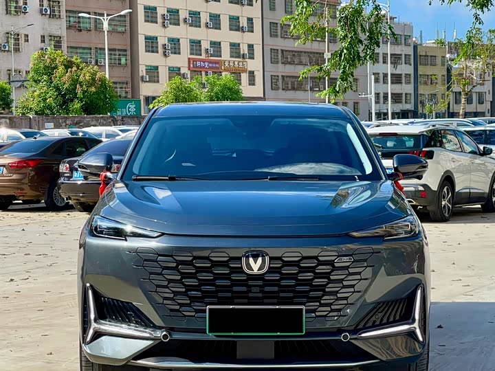 Фото 2 - Changan UNI-K Hybrid