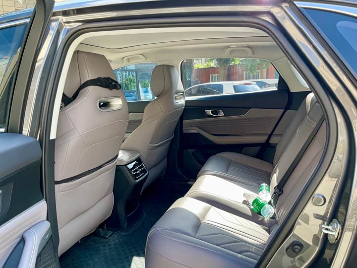 Фото 4 - Changan UNI-K Hybrid