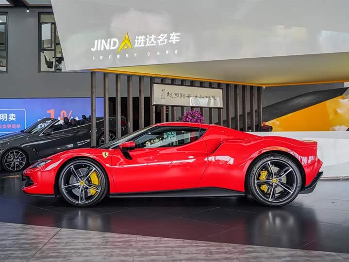 Фото 10 - Ferrari 296