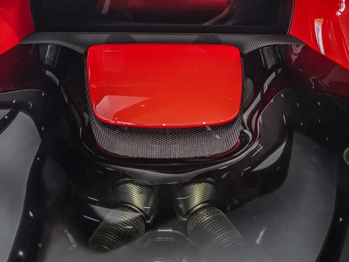 Фото 11 - Ferrari 296