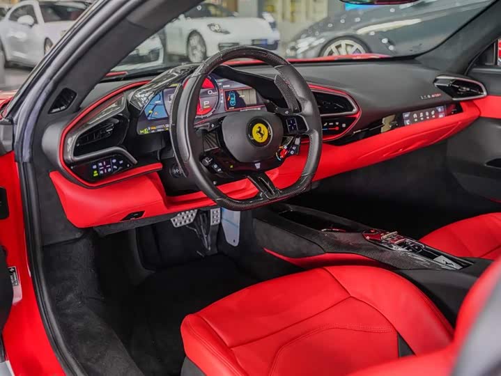 Фото 2 - Ferrari 296