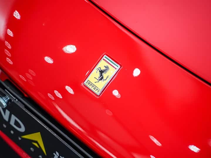 Фото 7 - Ferrari 296