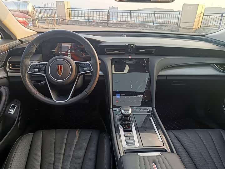 Фото 4 - Hongqi H5