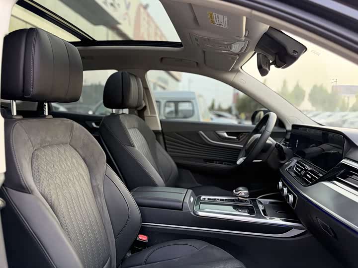 Фото 8 - Hongqi HS5